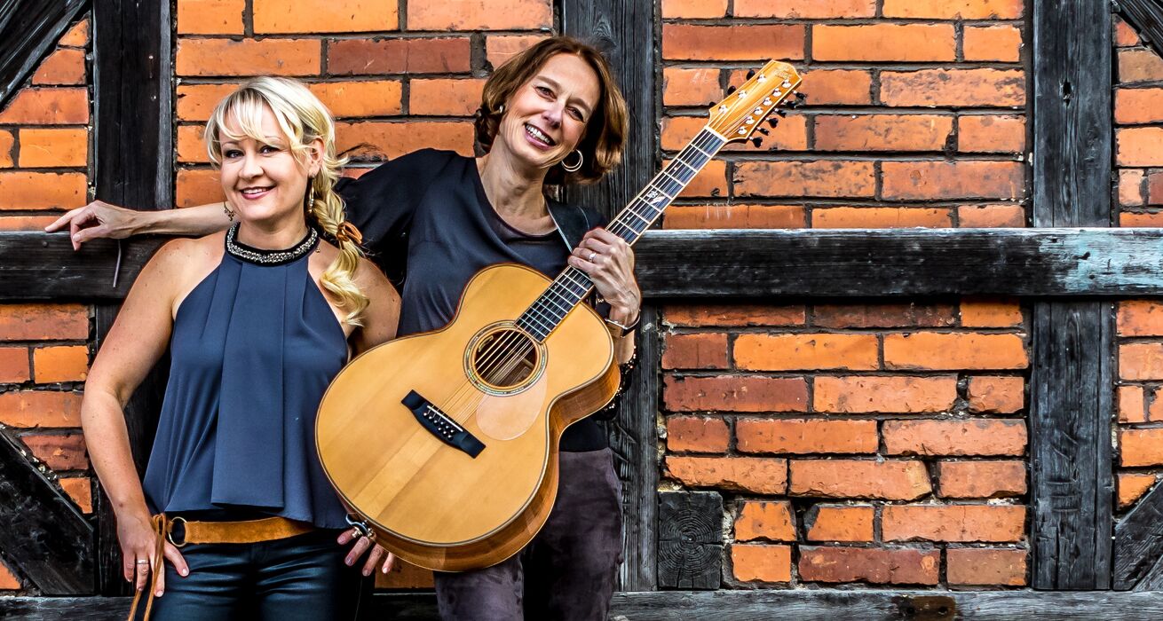 Hearts and Bones - Songs of a century